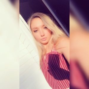 Meet your Posher, Marissa